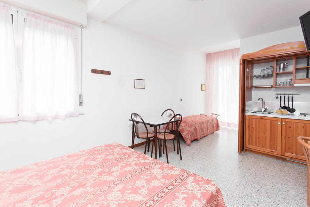 Hotel Residence Des Bains Cesenatico Exterior foto